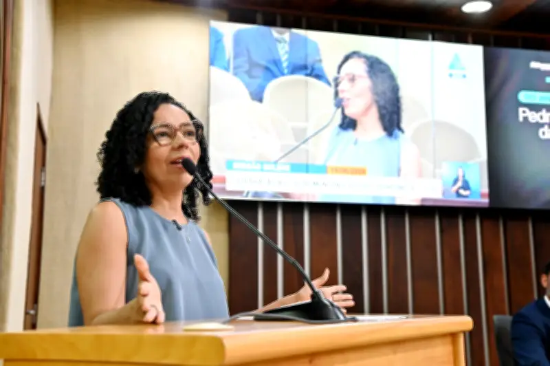 Deputada Divaneide Basílio é agredida por agente da PF em evento com Janja