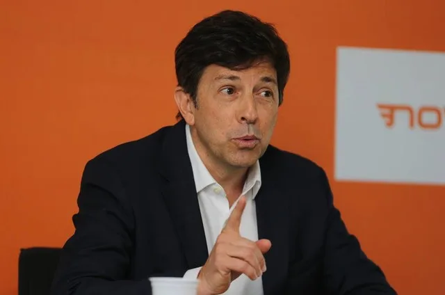 João Amoêdo critica bolsonaristas no Novo e diz que estão no partido errado