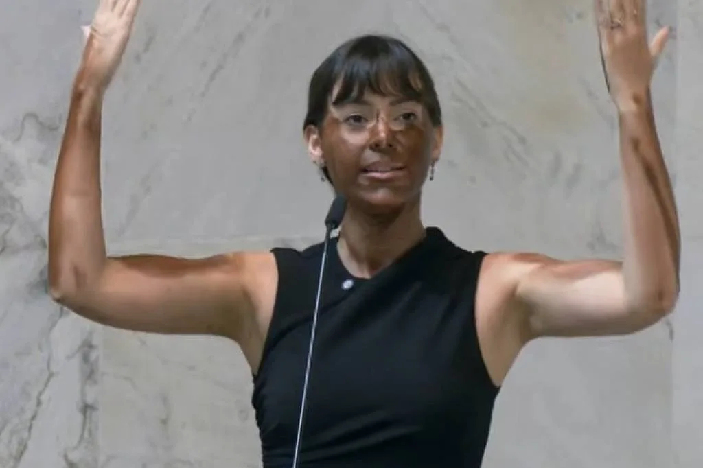 Deputados pedem cassação de Fabiana Bolsonaro por blackface e transfobia na Alesp