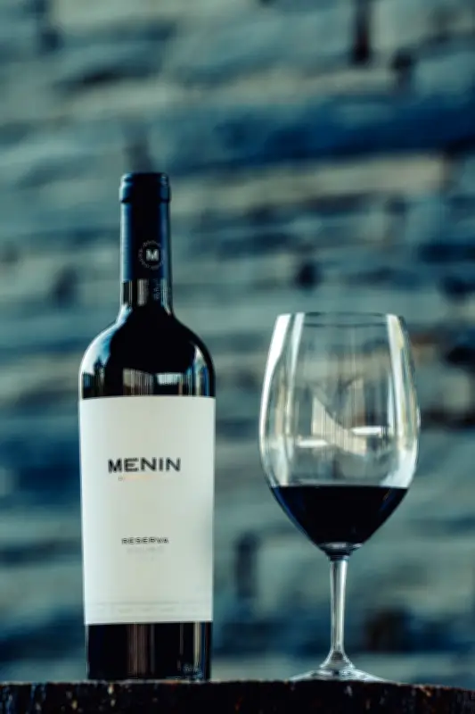Dia dos Namorados: vinhos e chocolates sofisticados para presentear