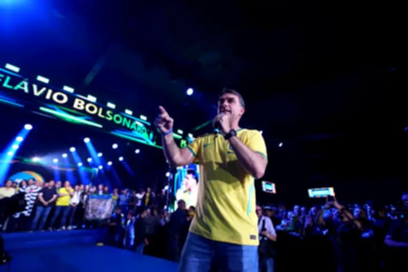 Direita bolsonarista lança pré-candidatura de André do Prado ao Senado em evento com Flávio e Tarcísio