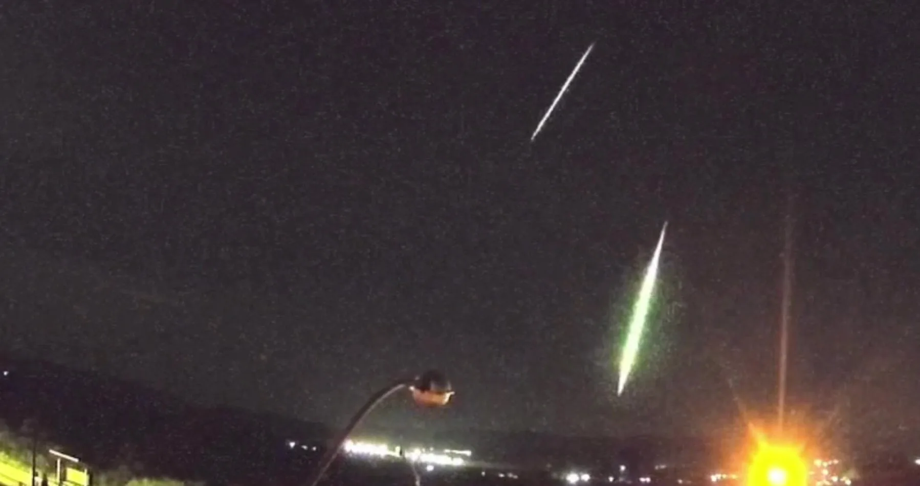 Dois meteoros caem sobre Santa Maria em intervalo de pouco mais de um minuto