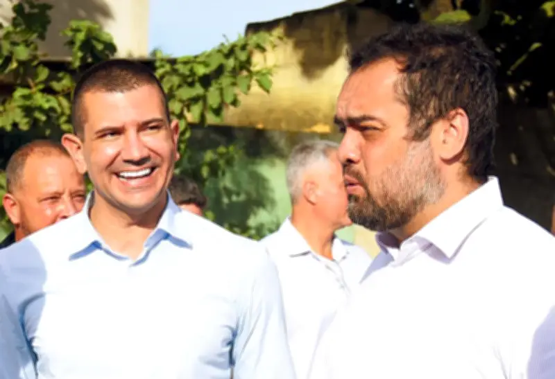 Douglas Ruas se distancia de Castro e critica gestão fiscal do RJ