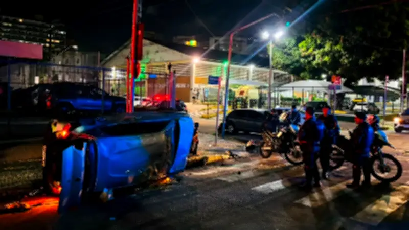 Dupla presa após sequestrar mulher e capotar carro em Fortaleza