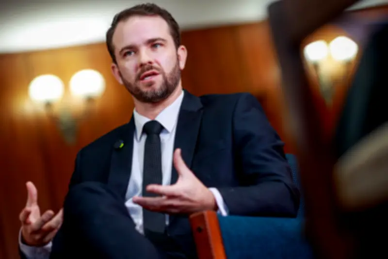 Durigan: Brasil vai contatar EUA para entender decisão sobre facções