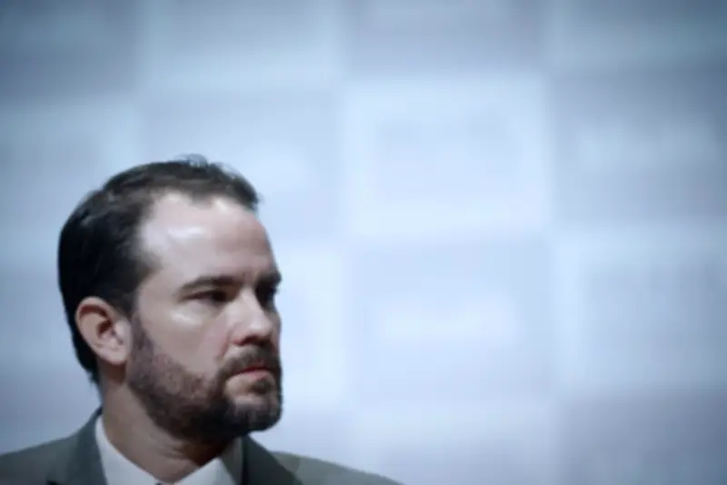 Durigan nega que estímulos causem inflação e culpa guerra no Irã