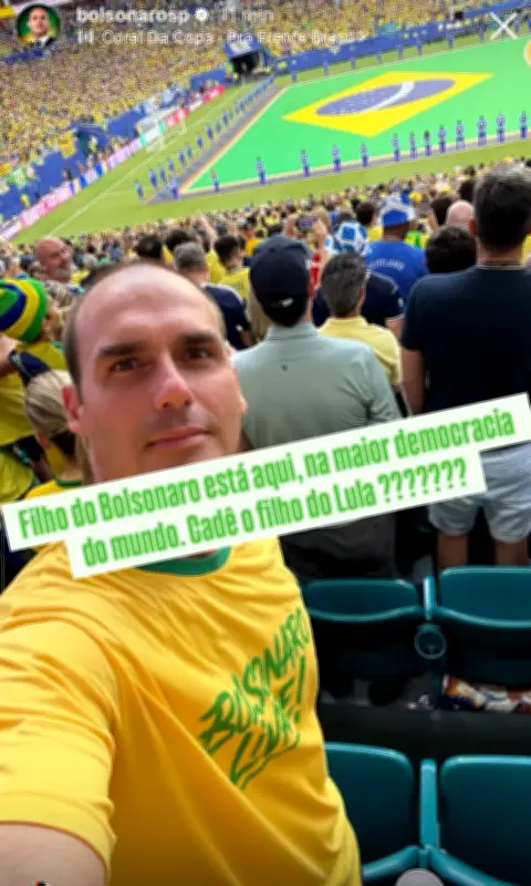 Eduardo Bolsonaro posta foto em estádio nos EUA e provoca Lula