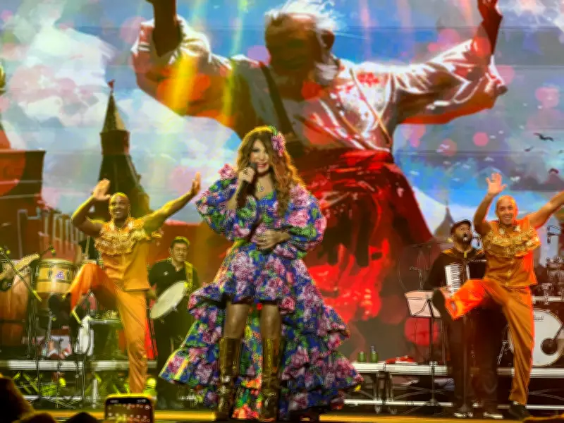Elba Ramalho mantém tradição de 35 anos no São João de Campina Grande