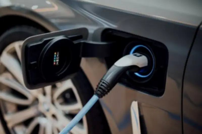 Elétricos de autonomia estendida: a nova aposta das montadoras