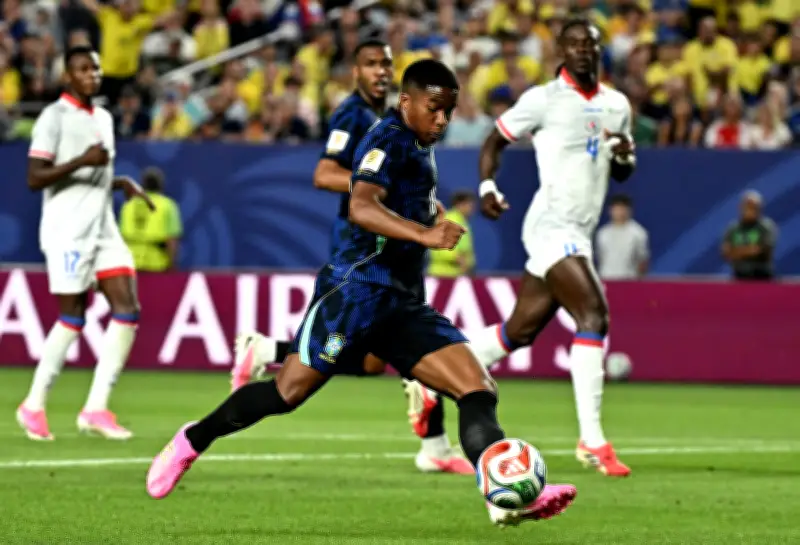 Endrick e Rayan revelam destino das camisas da estreia na Copa