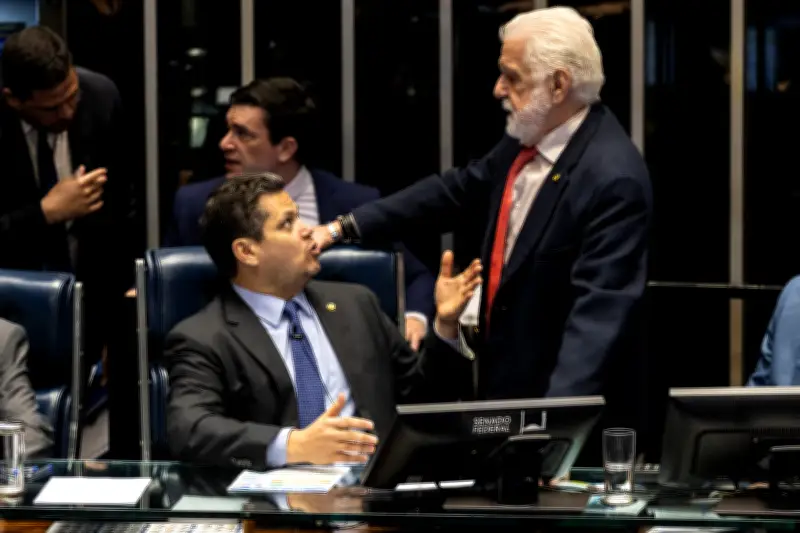 Escândalo do Banco Master ameaça estabilidade política no Brasil