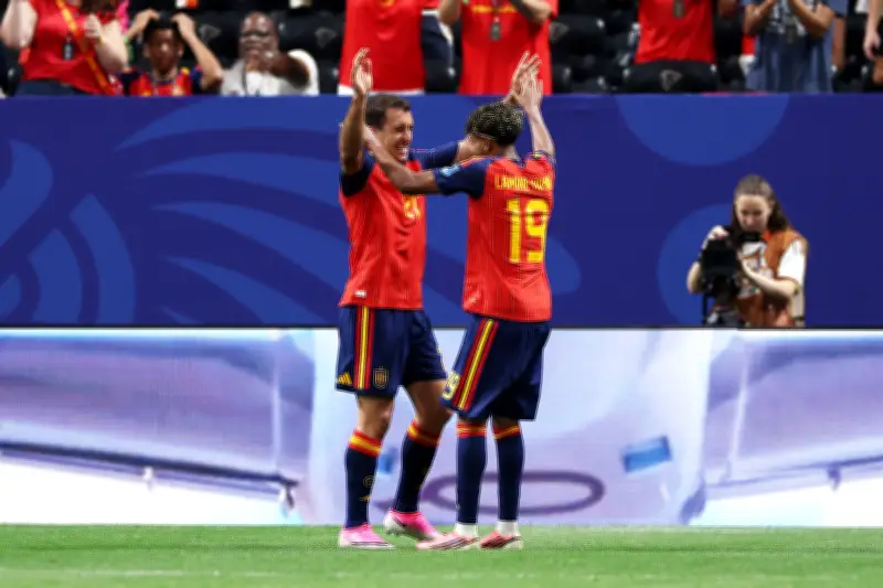 Espanha goleia Arábia Saudita por 4 a 0 e se recupera na Copa do Mundo