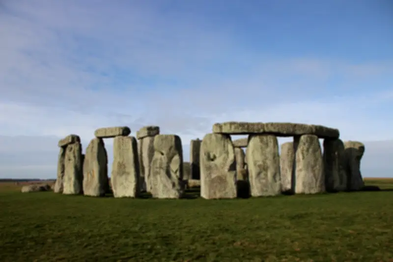 Estrutura de 5 mil anos perto de Stonehenge pode ser versão mais antiga