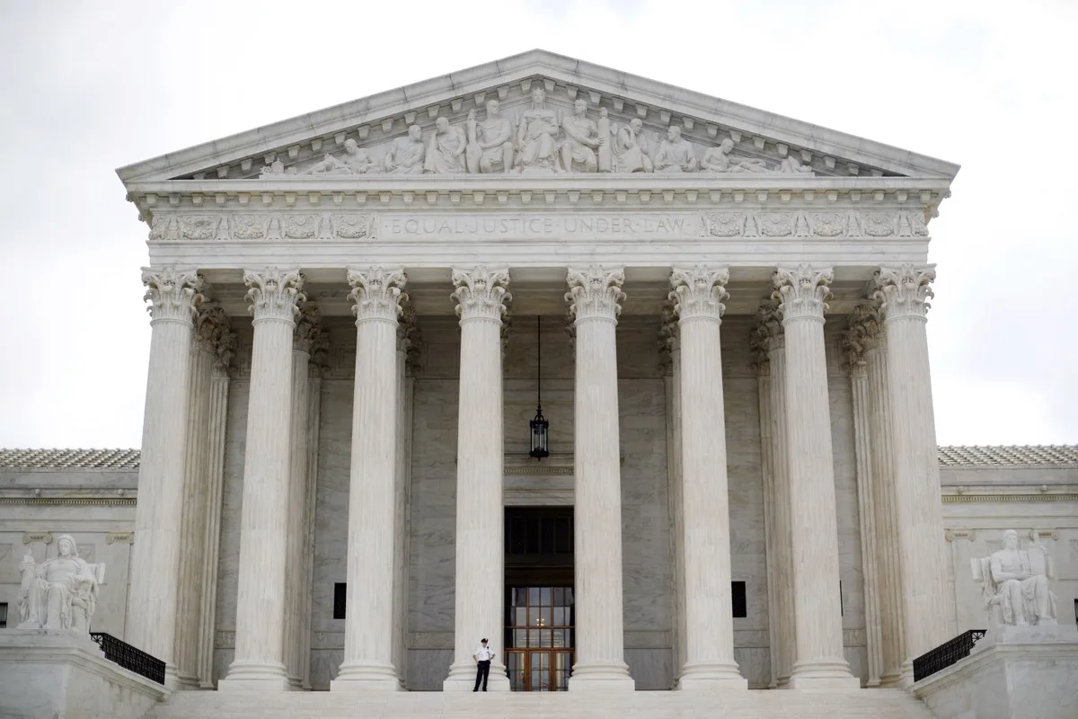 Suprema Corte dos EUA mantém lei do Tennessee que proíbe transição de gênero em menores