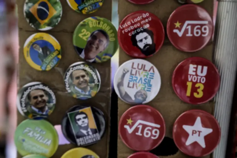 Excluir conservadores das instituições ameaça a democracia, afirma professor