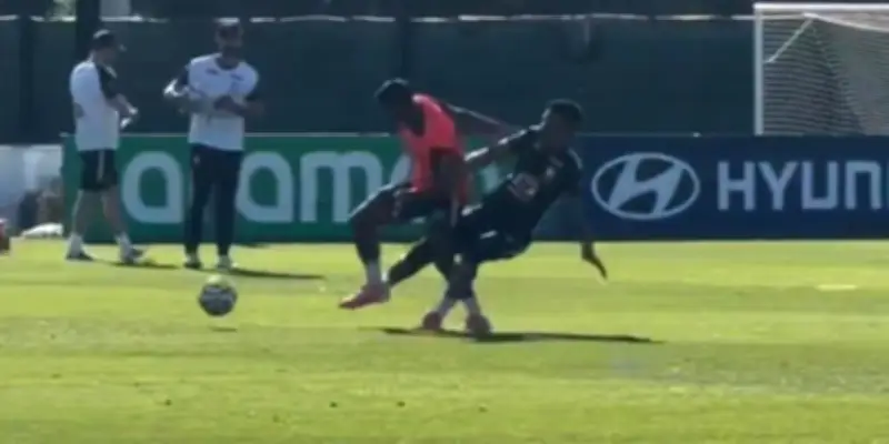 Fabinho defende entrada de Casemiro em Endrick: 'Importante é não ser desleal'