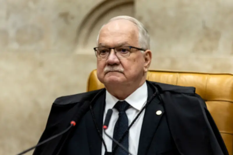 Fachin convoca sessão virtual para revisar penduricalhos no STF