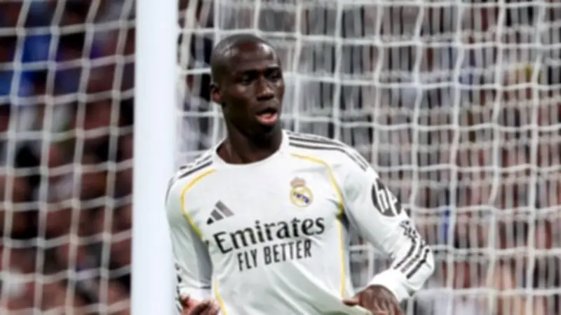 Ferland Mendy é julgado por ataque de cães a adolescente e animais