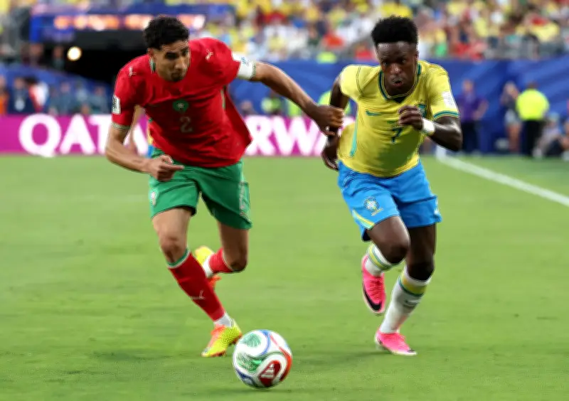 Fifa explica por que jornalistas não puderam perguntar em espanhol a Vini Jr. e Hakimi