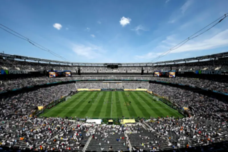 Fifa proíbe garrafas reutilizáveis na Copa 2026; médicos alertam para riscos de morte