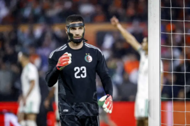 Filho de Zidane joga de máscara na Copa após fratura no rosto
