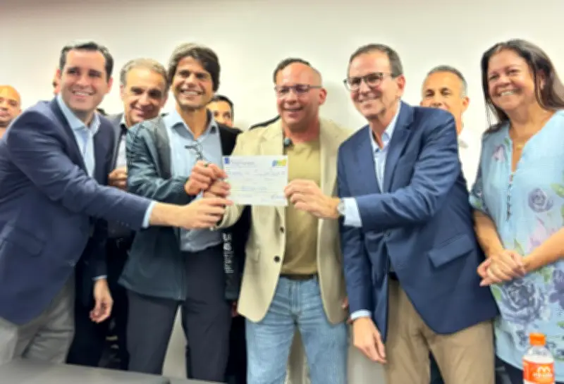 Filiação de prefeito ao PSD gera caça às bruxas no PL