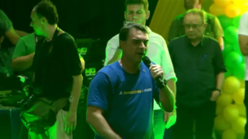 Flávio Bolsonaro defende flexibilização ambiental e segurança no Pará