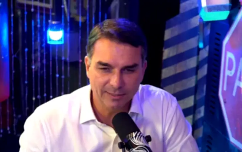 Flávio Bolsonaro tem vice preferida, mas escolha não depende só dele