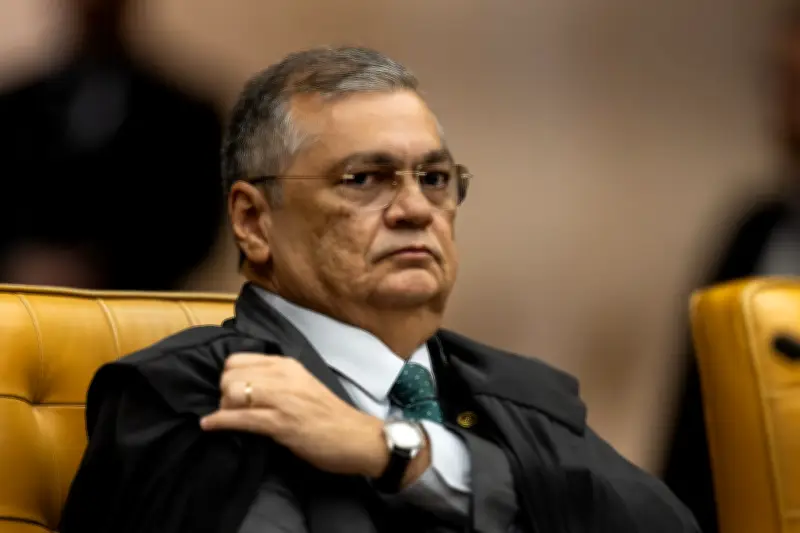 Flávio Dino libera ação que definirá eleição do Rio; plenário em agosto
