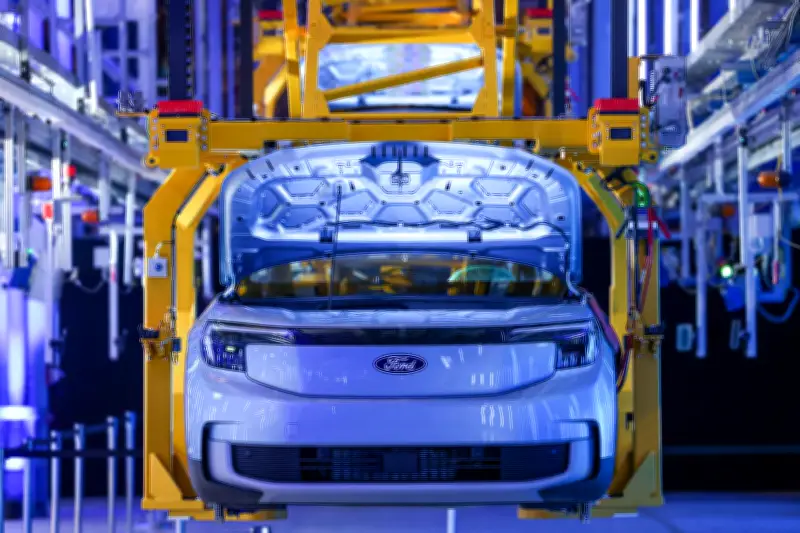 Ford recontrata 300 engenheiros veteranos após IA falhar em inspeções