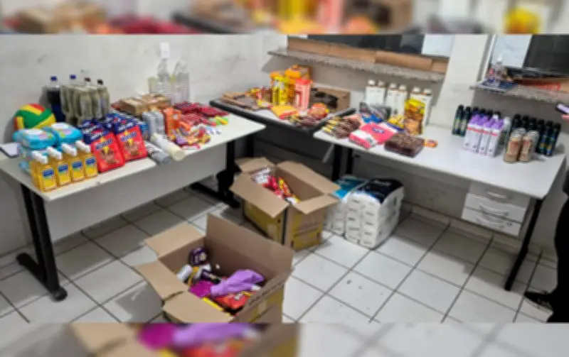 Funcionários presos suspeitos de furtar supermercado atacadista em Marília
