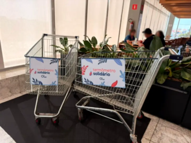 Fundo Social de Bauru faz triagem de agasalhos do Termômetro Solidário
