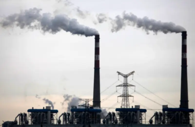 Geração de carvão na China deve subir em 2026 após queda inédita