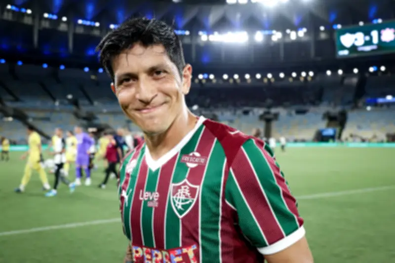 Germán Cano nega aposentadoria e afirma que história no Fluminense não acabou
