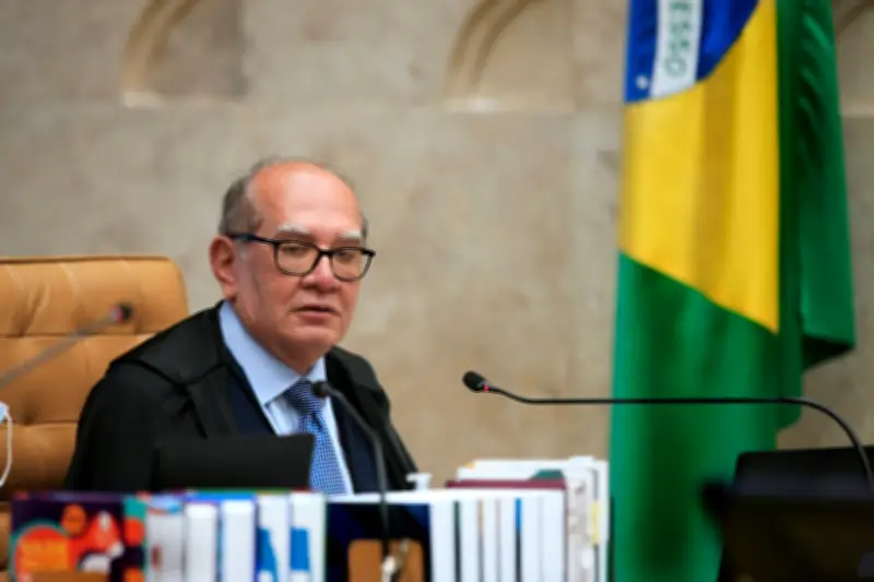 Gilmar Mendes critica prisões de familiares e compara caso à Lava-Jato