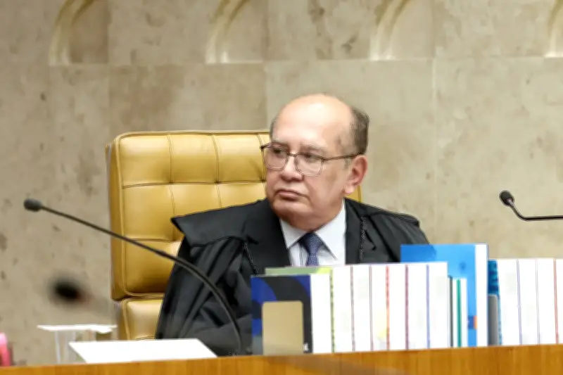 Gilmar Mendes vota por prisão domiciliar de pai de banqueiro