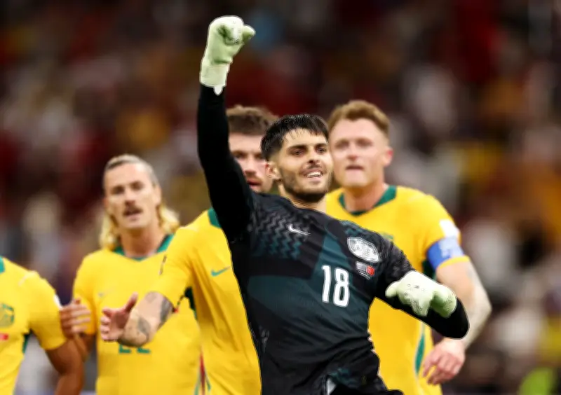 Goleiro de 22 anos quebra recorde da Austrália em estreia na Copa