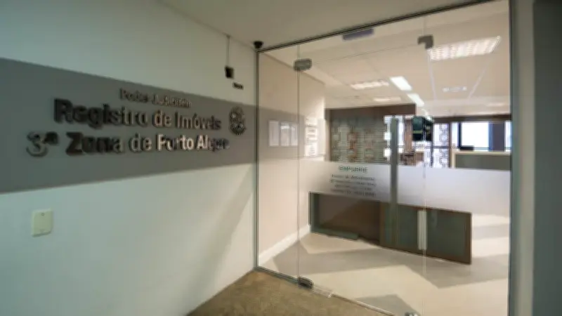 Golpes na venda de imóveis no RS: como se proteger de falsos corretores