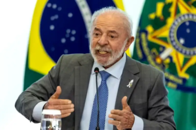 Governo brasileiro reúne-se para definir resposta a tarifas de 25% dos EUA