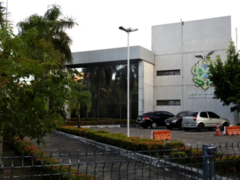 Governo do AM propõe PEC para usar fundo de empresas em despesas correntes