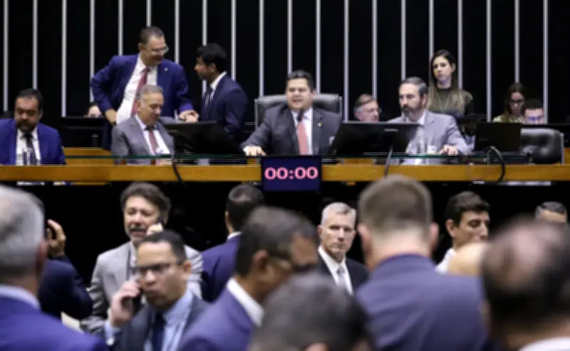 Governo e Congresso abusam em ano eleitoral com medidas clientelistas