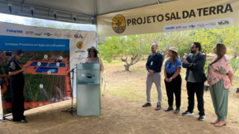 Governo Federal lança Programa Sal da Terra em Petrolina para combater seca