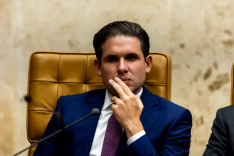 Governo retira urgência do projeto 6x1 para destravar pauta na Câmara