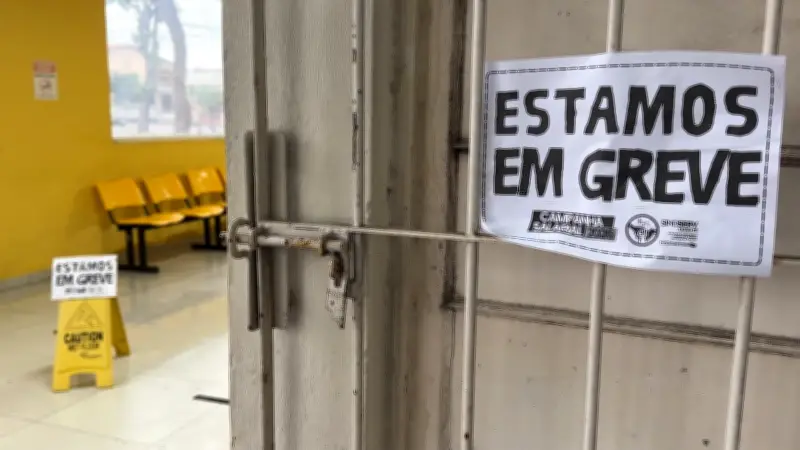 Greve de servidores em Taubaté continua sem acordo após audiência