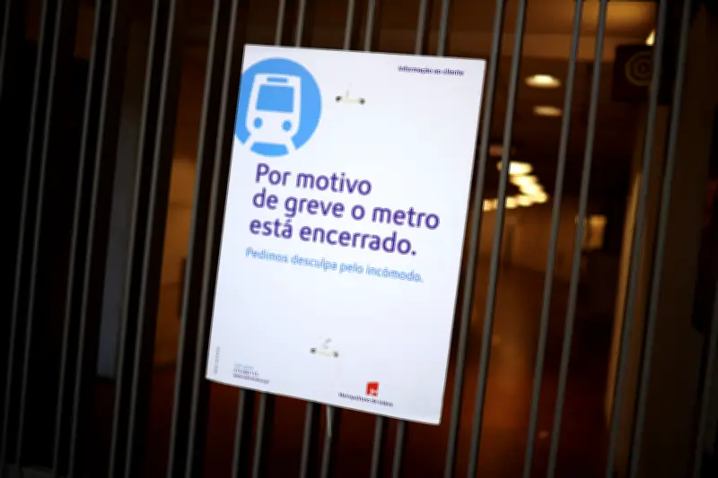 Greve geral em Portugal contra reforma trabalhista paralisa serviços públicos