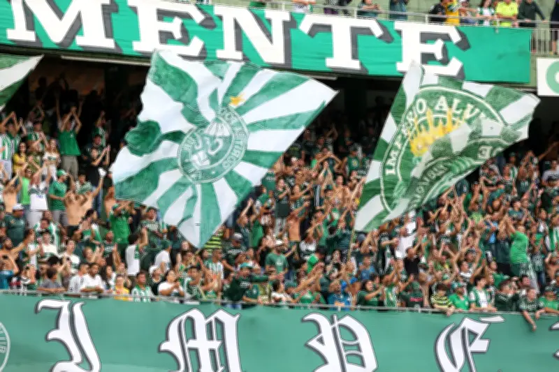 Grupo Safra adquire participação em gestoras do Coritiba e Le Mans FC