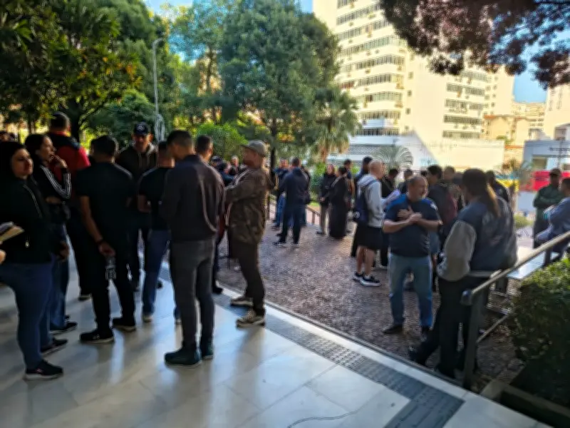 Guardas de Campinas protestam por melhorias e porte de arma para aposentados