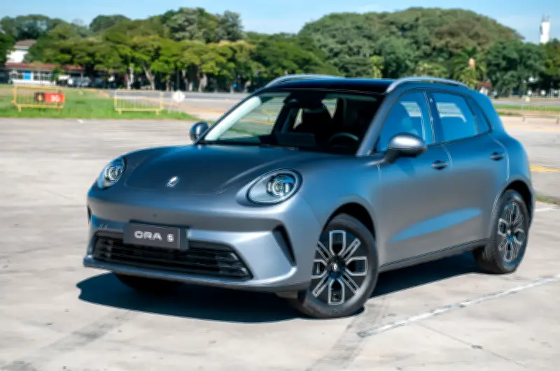 GWM Ora 5 chega ao Brasil por R$ 159 mil e entra na disputa dos SUVs elétricos