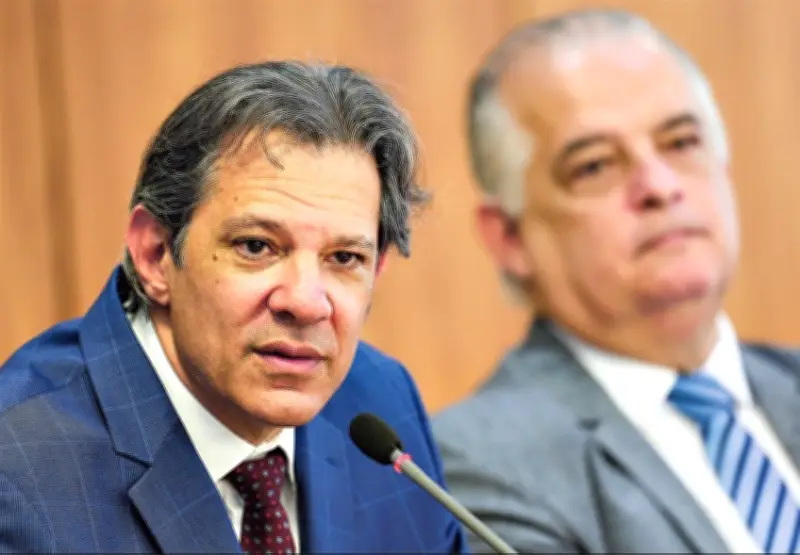Haddad define França como vice; Tebet e Marina disputam Senado