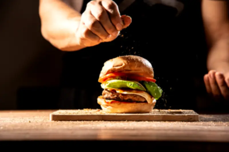 Hamburgueria de SP é eleita uma das melhores do mundo pela TimeOut